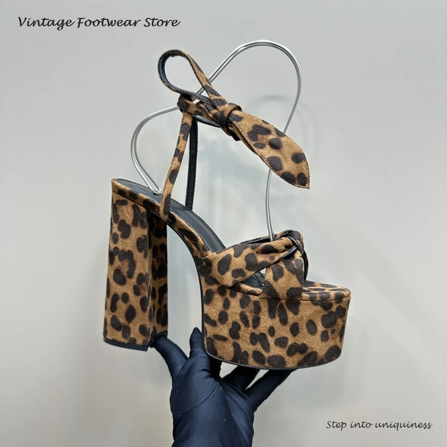 Vintage Fashion Prints - Vintage luipaardprint platform sandalen sexy ronde