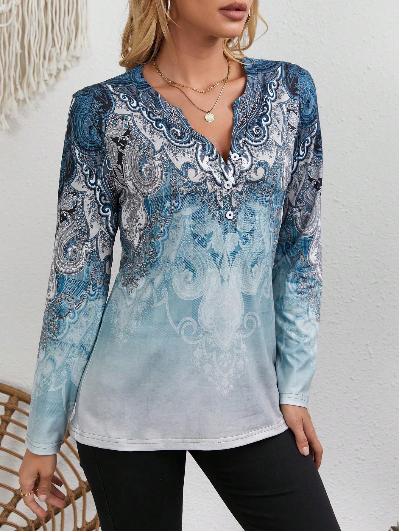 Dames top in etnische stijl: v - Vintage Fashion Prints recensie en prijs
