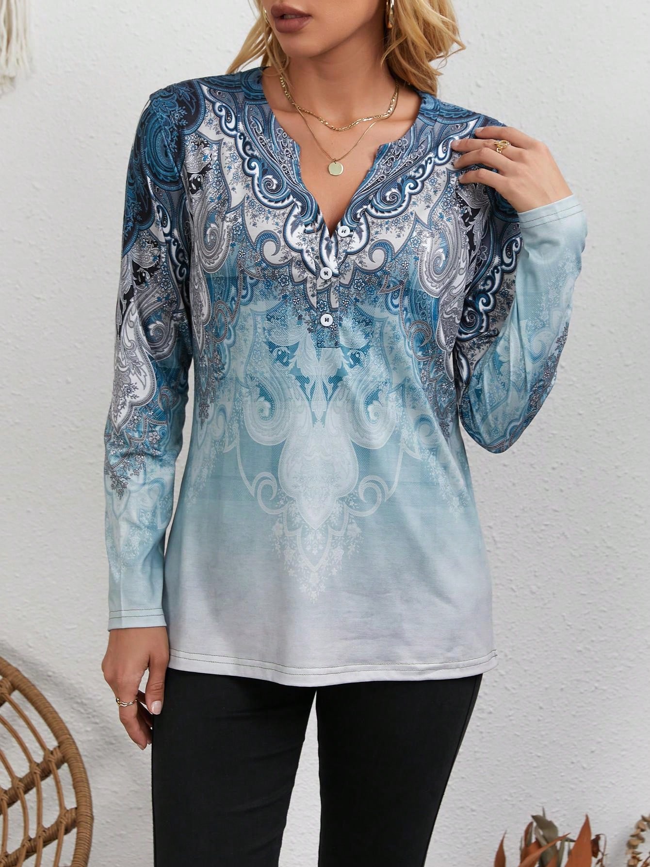 Dames top in etnische stijl: v - Vintage Fashion Prints recensie en prijs